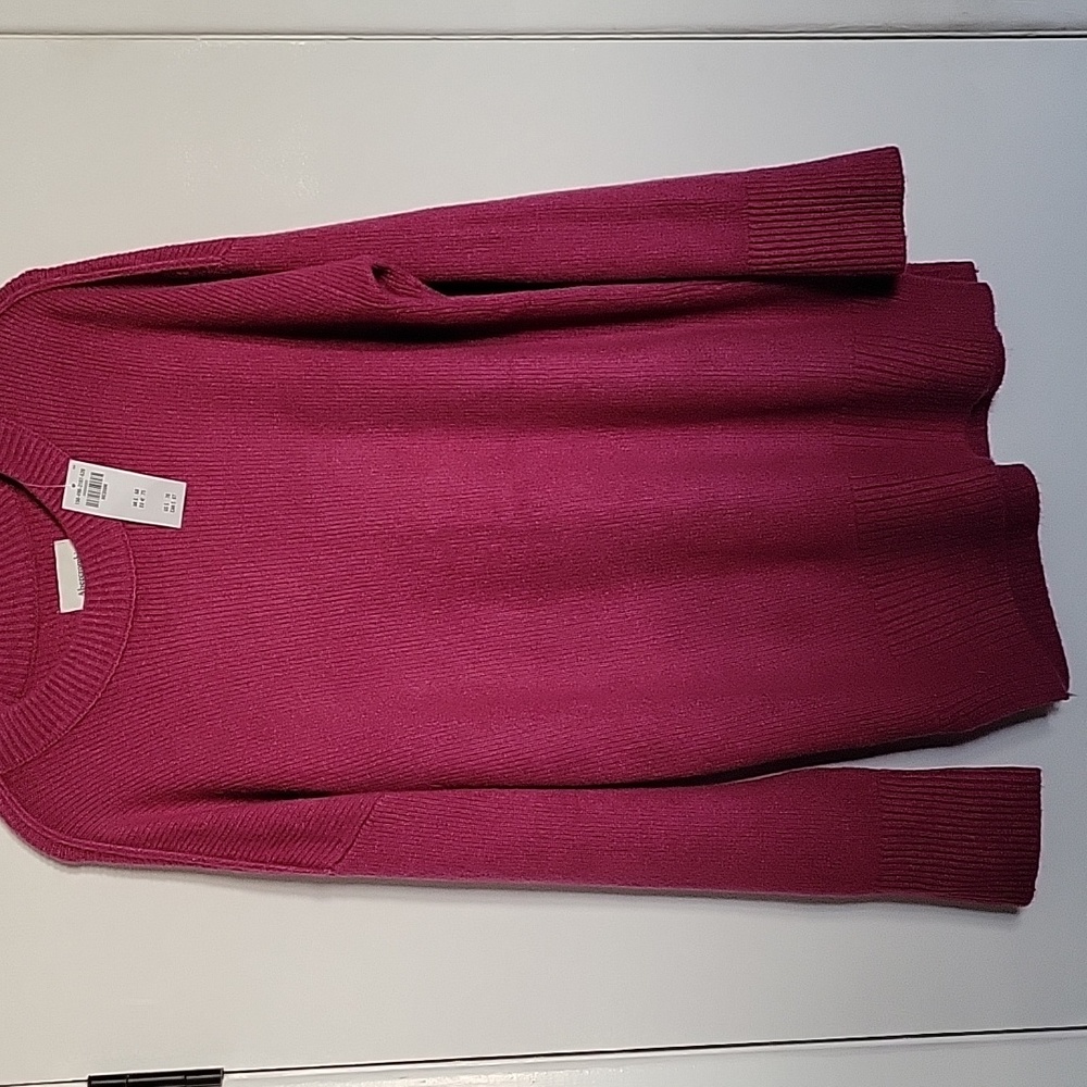 Super soft crewneck abercrombie sweater!